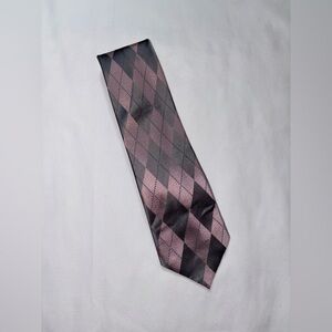 Geoffrey Beene Men’s Purple & Grey Argyle 100% Silk Neck Tie